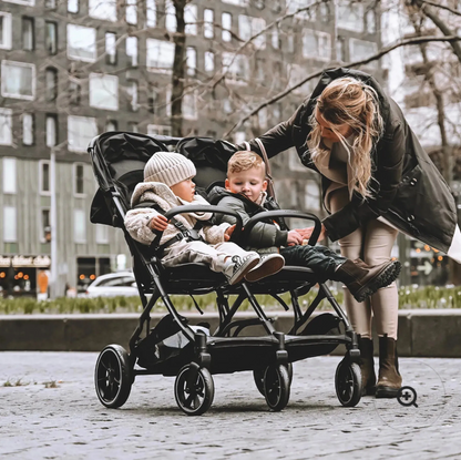 Poussette Double – Location (Livraison et Retour Inclus dans le Prix. Livraison dans un Rayon de 20 km DLP, Ranch Davy Crockett, Villages Nature et bien plus)